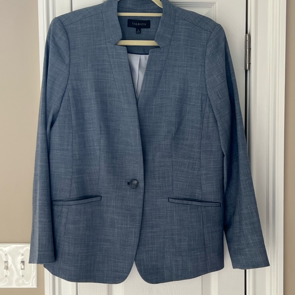 Like New Talbots single button blue blazer size 12